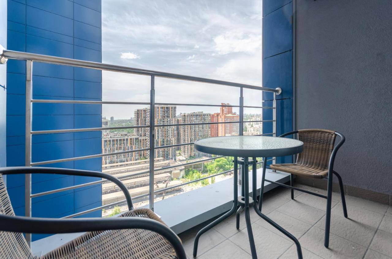 Petrovdom 408-467-471-277-377 In Central Park Cozy Apartments 基輔 外观 照片