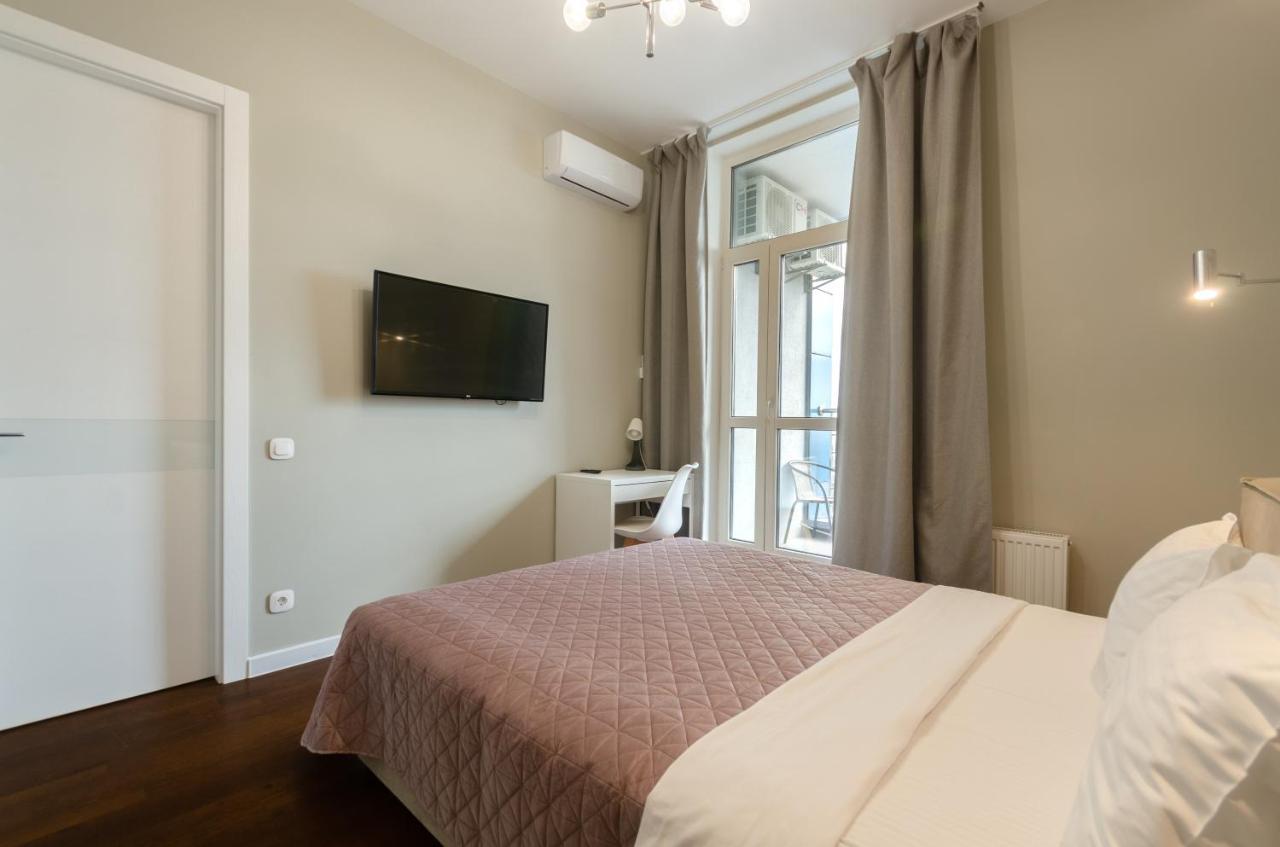 Petrovdom 408-467-471-277-377 In Central Park Cozy Apartments 基輔 外观 照片