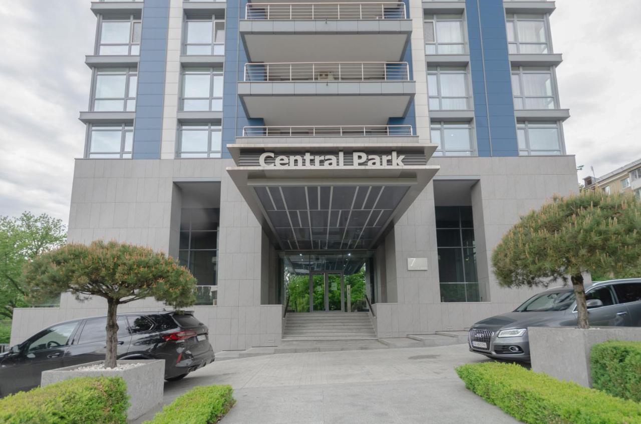 Petrovdom 408-467-471-277-377 In Central Park Cozy Apartments 基輔 外观 照片