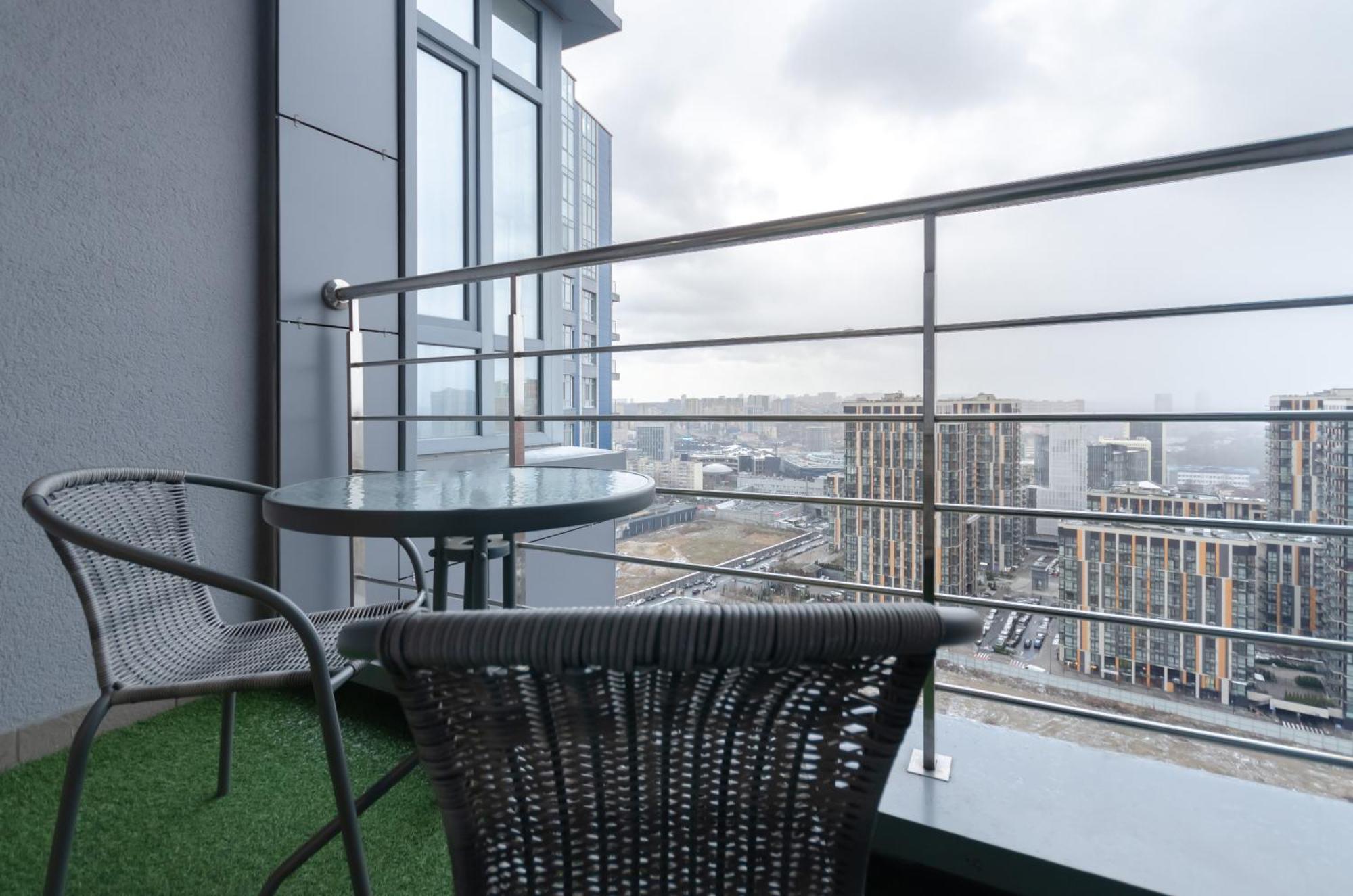 Petrovdom 408-467-471-277-377 In Central Park Cozy Apartments 基輔 外观 照片