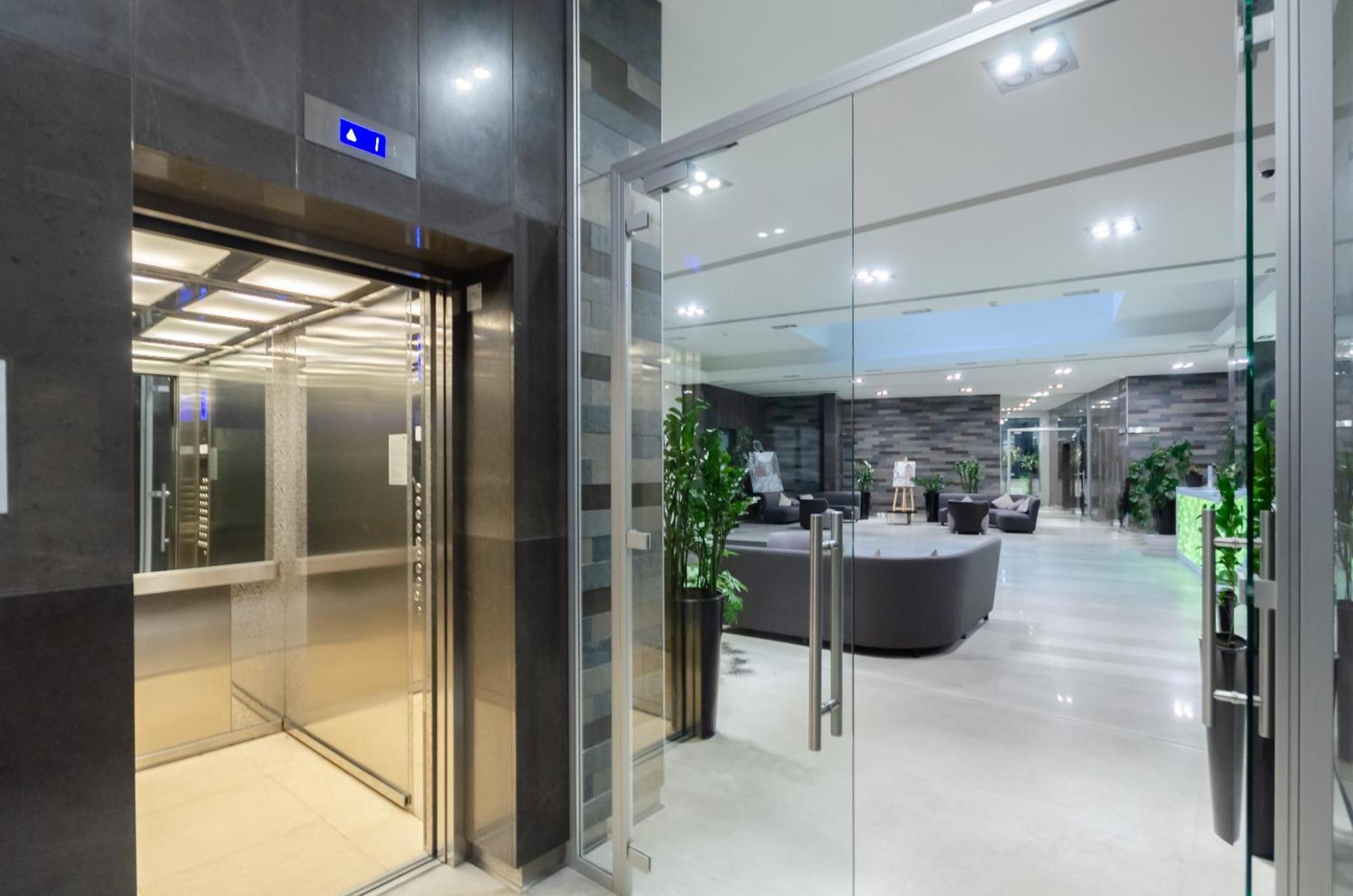 Petrovdom 408-467-471-277-377 In Central Park Cozy Apartments 基輔 外观 照片