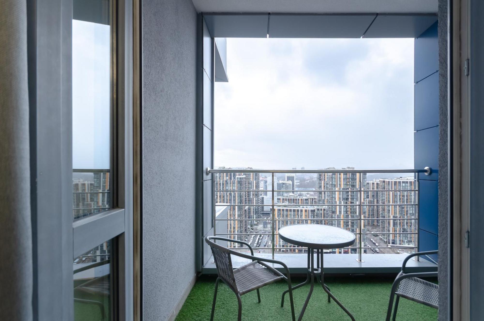 Petrovdom 408-467-471-277-377 In Central Park Cozy Apartments 基輔 外观 照片